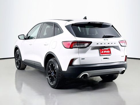 Used 2020 Ford Escape SE Sport image 3