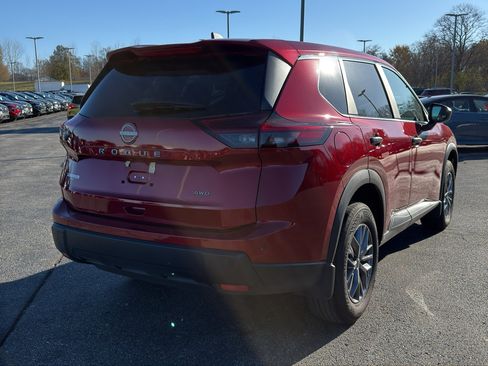 Certified 2025 Nissan Rogue S image 5