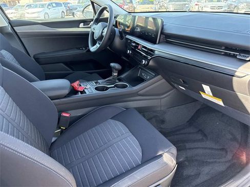 New 2026 Kia K5 LXS image 15