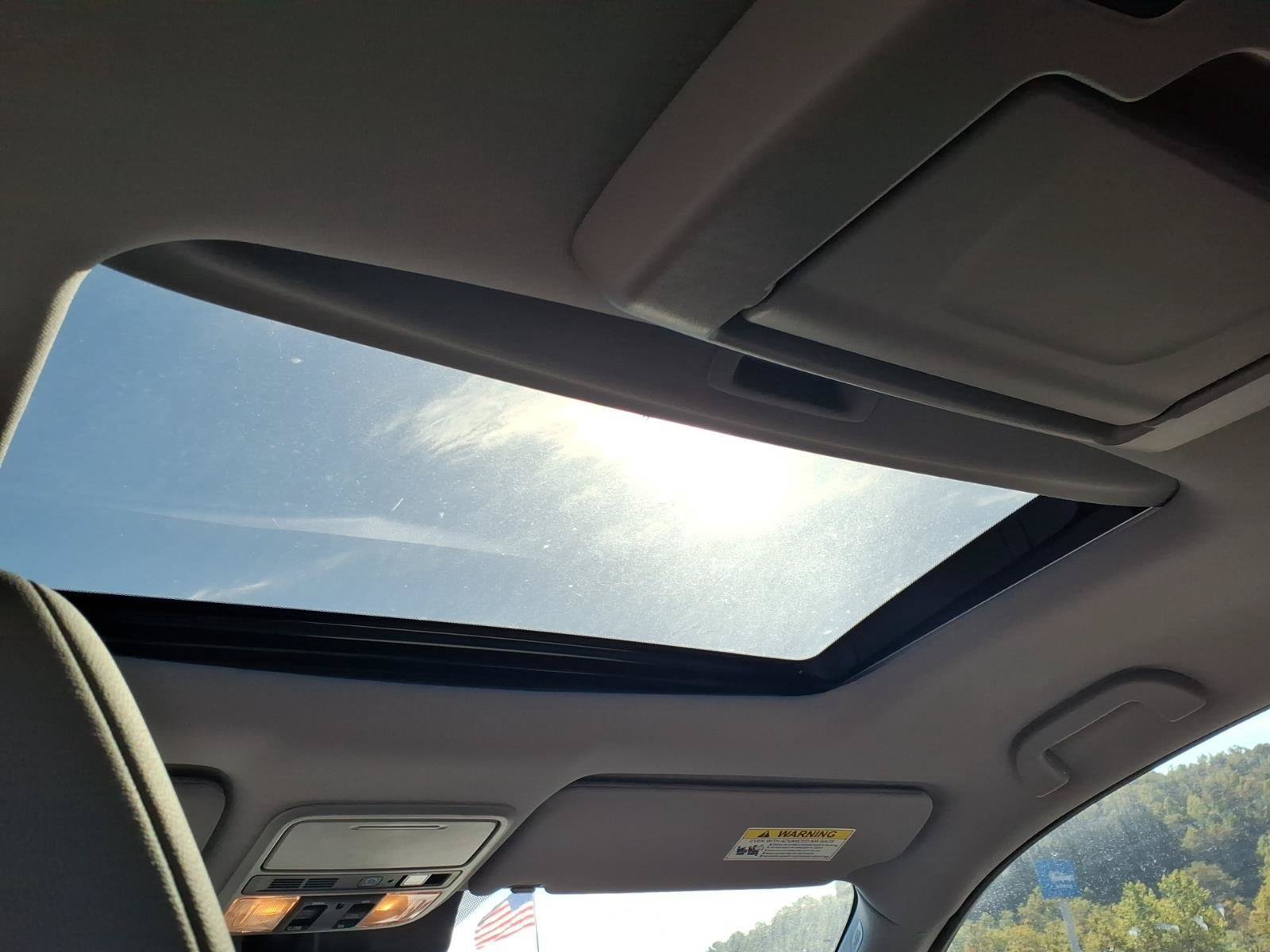 Certified 2022 Honda Pilot Touring image 38