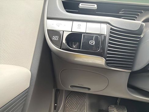 Used 2022 Hyundai Ioniq 5 SE w/ Cargo Package image 28