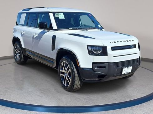 New 2026 Land Rover Defender 110 X-Dynamic SE AWD/4WD image 3
