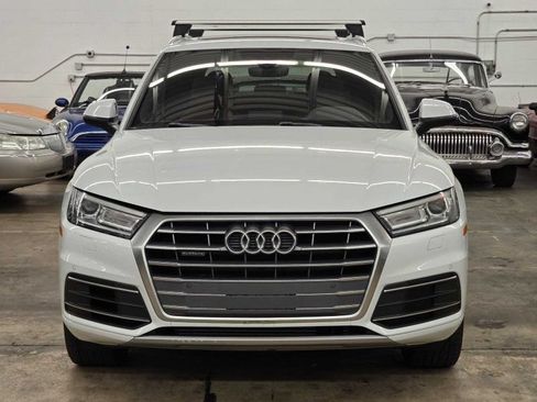 Used 2020 Audi Q5 2.0T Premium w/ Convenience Package AWD/4WD image 3