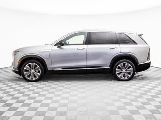 New 2026 Cadillac Vistiq Luxury w/ LPO, Floor Liner Package video 2