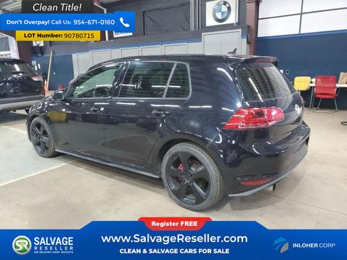 Used 2015 Volkswagen Golf 4-Door image 3