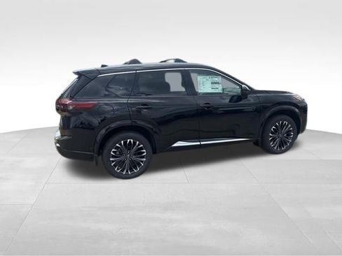 New 2025 Nissan Rogue Platinum image 15