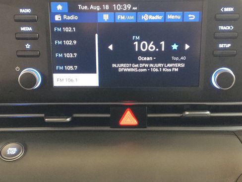Used 2025 Hyundai Elantra Sport FWD image 25