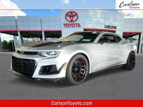 Used 2018 Chevrolet Camaro ZL1 image 1