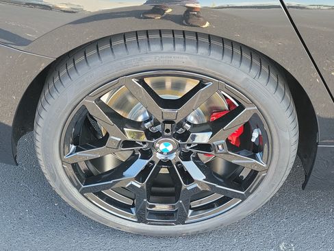New 2026 BMW 330i Sedan w/ M Sport Package RWD image 5