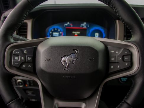 New 2025 Ford Bronco Outer Banks image 37