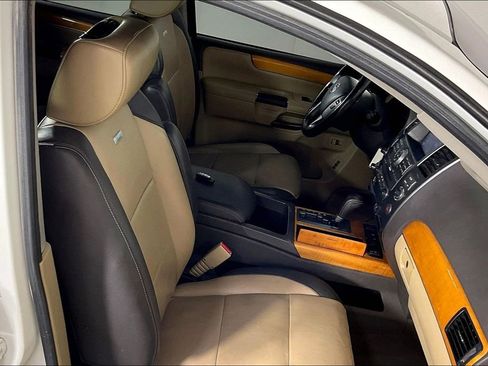 Used 2014 Nissan Armada Platinum w/ Platinum Reserve Package image 10