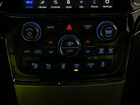 Used 2021 Jeep Grand Cherokee High Altitude AWD/4WD image 11