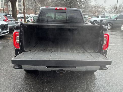 Used 2017 GMC Sierra 1500 SLT w/ SLT Premium Package image 10