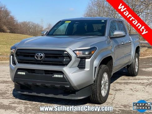 Used 2024 Toyota Tacoma SR5 image 3