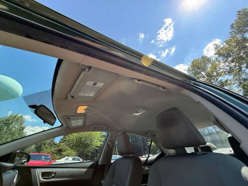 Used 2014 Toyota Corolla LE FWD image 37