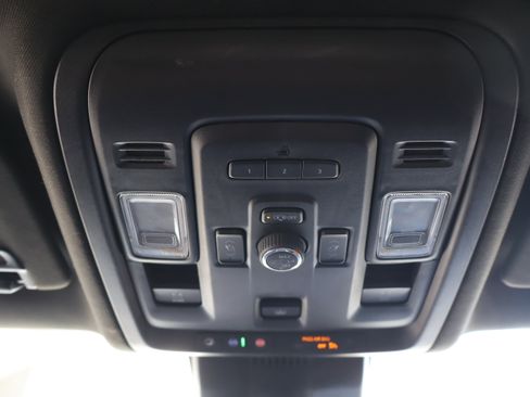 Certified 2024 GMC Yukon XL Denali image 30