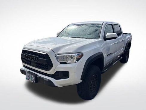 Used 2023 Toyota Tacoma 4x4 Double Cab w/ Trail Edition image 3