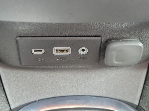 Used 2024 Chevrolet Malibu LT image 25