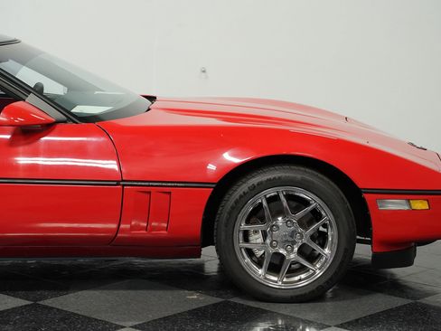 Used 1989 Chevrolet Corvette Coupe image 24
