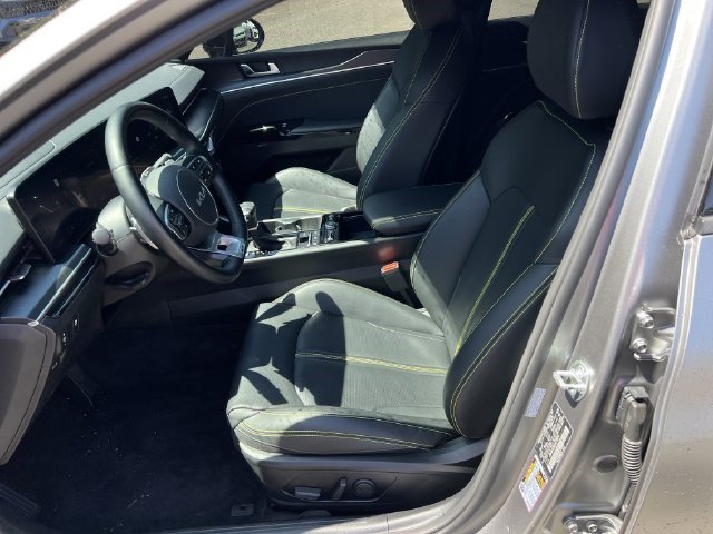 Used 2025 Kia K5 GT w/ GT1 Package FWD image 9