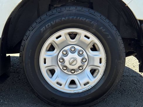 Used 2018 Nissan NV 1500 SV RWD image 12