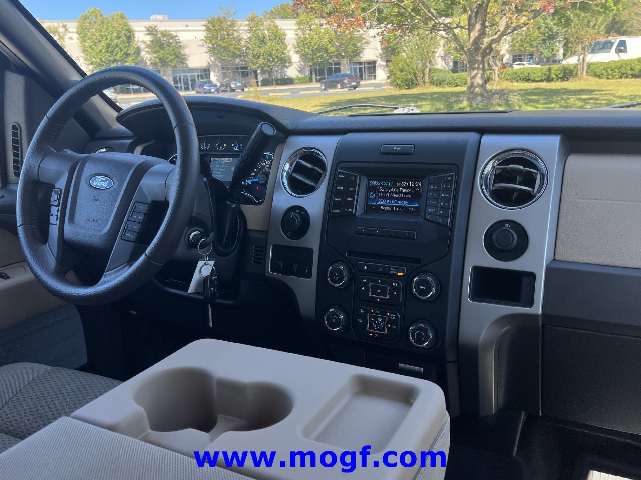 Used 2013 Ford F150 XLT w/ Luxury Equipment Group RWD image 6