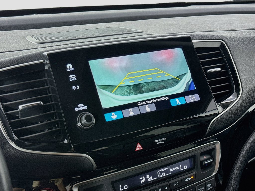Used 2019 Honda Pilot Touring image 15