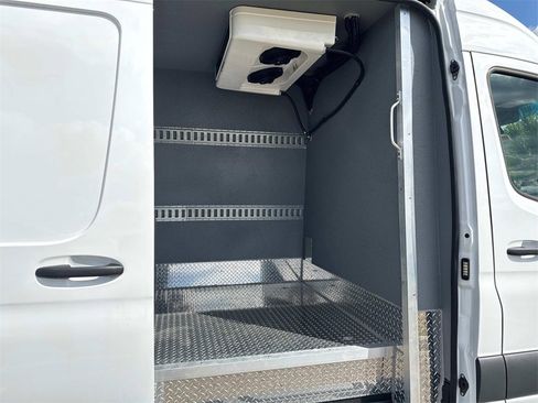 New 2025 Mercedes-Benz Sprinter 2500 image 4