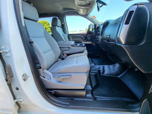 Used 2018 Chevrolet Silverado 1500 LT w/ All Star Edition image 9