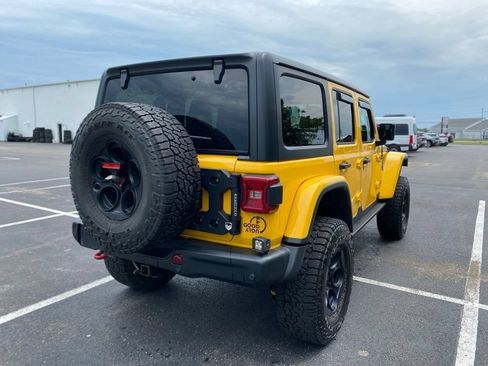 Used 2018 Jeep Wrangler Unlimited Rubicon w/ Steel Bumper Group AWD/4WD image 7