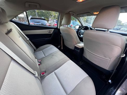 Used 2016 Toyota Corolla LE FWD image 8