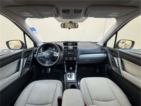 Used 2015 Subaru Forester 2.5i Premium w/ All-Weather Package AWD/4WD image 17