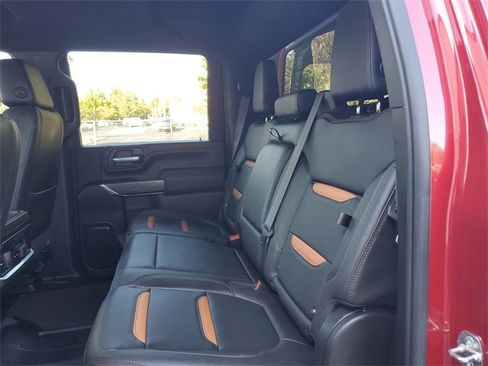 Used 2022 GMC Sierra 2500 AT4 image 28