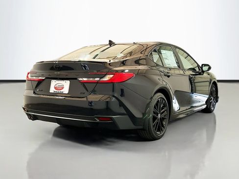 New 2026 Toyota Camry SE w/ Convenience Package FWD image 4