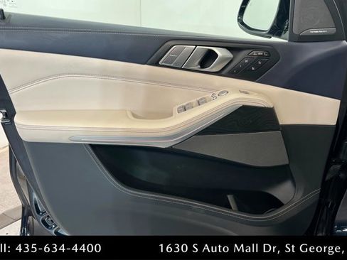 Used 2022 BMW X7 M50i image 14