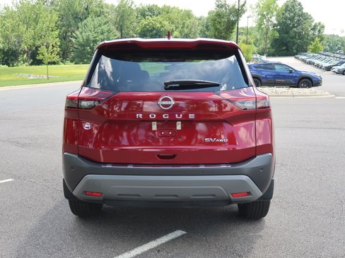 Used 2022 Nissan Rogue SV AWD/4WD image 6