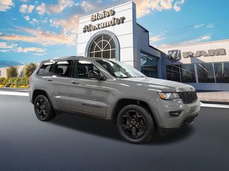 Used 2019 Jeep Grand Cherokee Laredo video 1