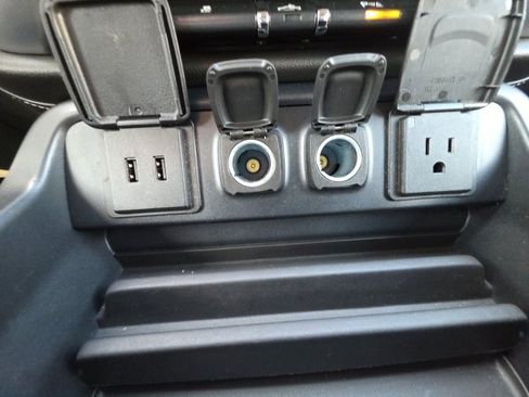 Used 2018 GMC Sierra 1500 SLT w/ SLT Premium Package image 24