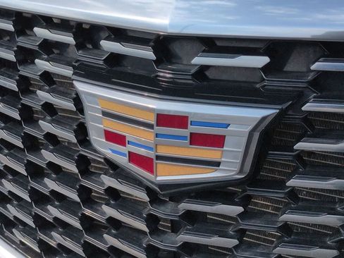 Used 2024 Cadillac XT5 Premium Luxury AWD/4WD image 11