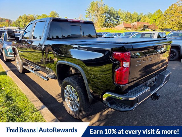 Used 2022 Chevrolet Silverado 2500 LT w/ Convenience Package AWD/4WD image 3