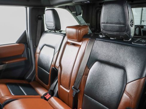 Used 2023 Ford Bronco Outer Banks image 28