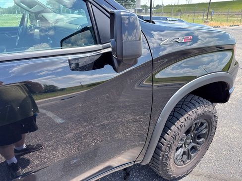 Used 2024 Chevrolet Silverado 1500 ZR2 w/ Technology Package AWD/4WD image 16