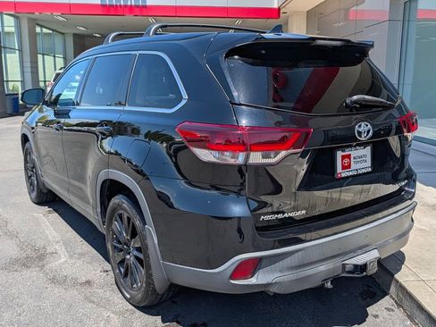 Used 2019 Toyota Highlander SE AWD/4WD image 7