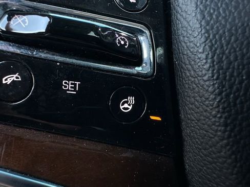 Used 2017 Cadillac Escalade ESV Premium Luxury image 23