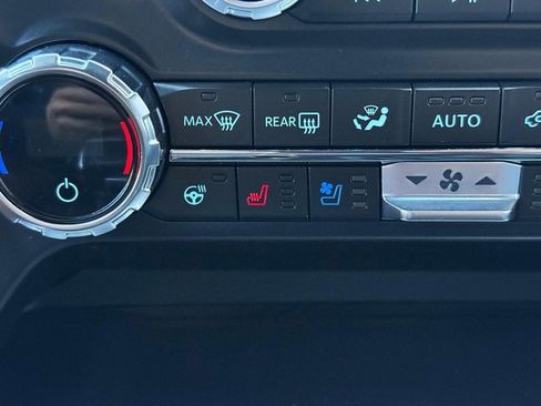 Certified 2021 Ford F150 Lariat w/ Equipment Group 502A High image 19