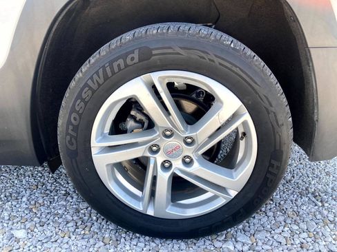 Used 2018 GMC Terrain SLE FWD image 22