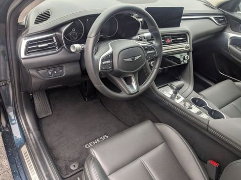 Used 2025 Genesis G70 2.5T RWD image 10