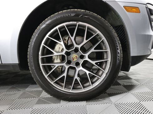 Used 2017 Porsche Macan S AWD/4WD image 6