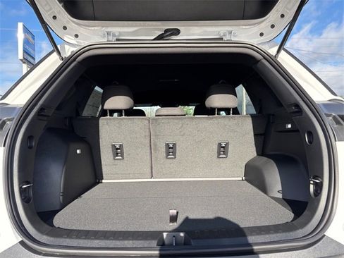 New 2026 Chevrolet Equinox LT image 28