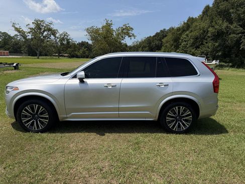 Used 2021 Volvo XC90 T6 Momentum w/ Climate Package AWD/4WD image 2